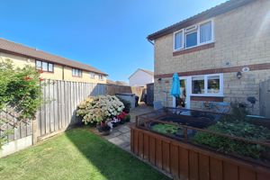 Garden - click for photo gallery